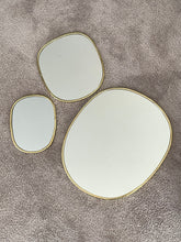 Charger l'image dans la galerie, Miroirs en laiton Ovales