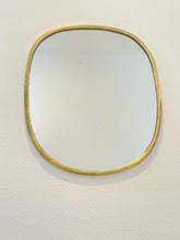 Charger l'image dans la galerie, Miroirs en laiton Ovales