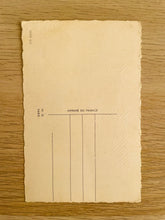 Charger l&#39;image dans la galerie, Carte postale ancienne Germaine Bouret n°6
